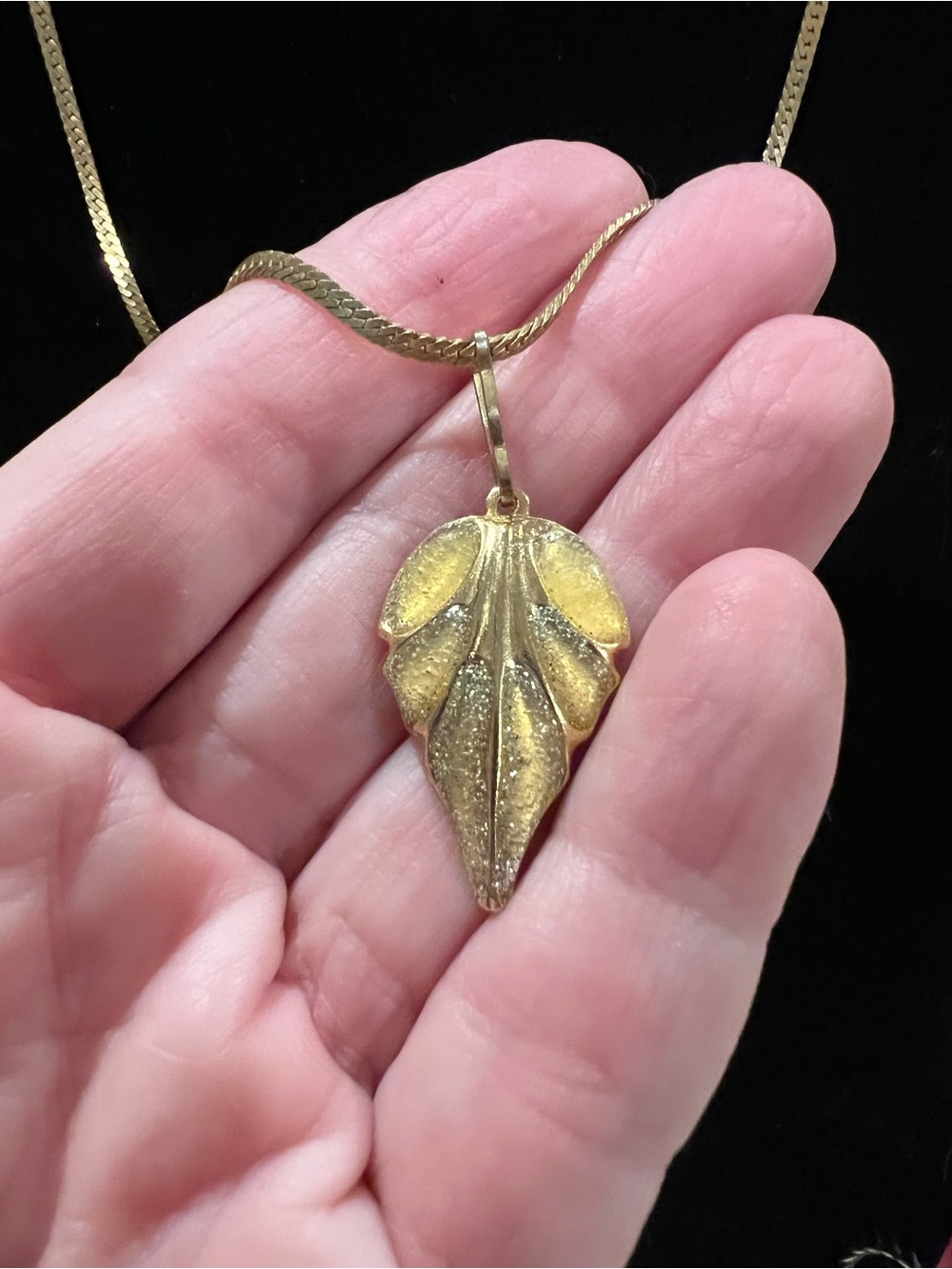 Gold Leaf Pendant Necklace - Women Jewelry
